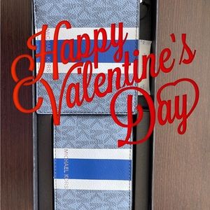 Michael Kors Men’s wallet. Great gift for Valentine’s Day!